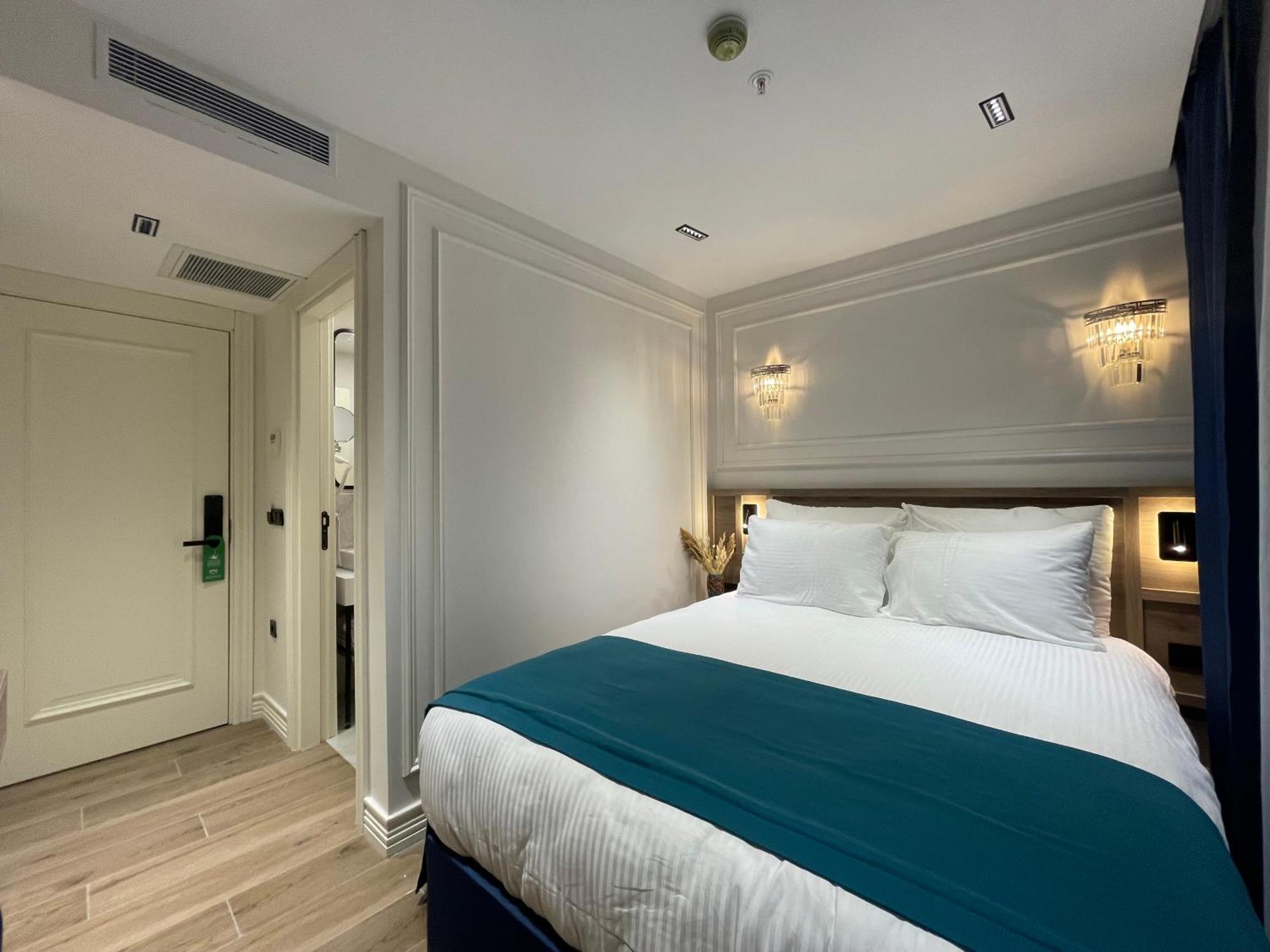 Mona Bosphorus Hotel Istanbul Exterior photo