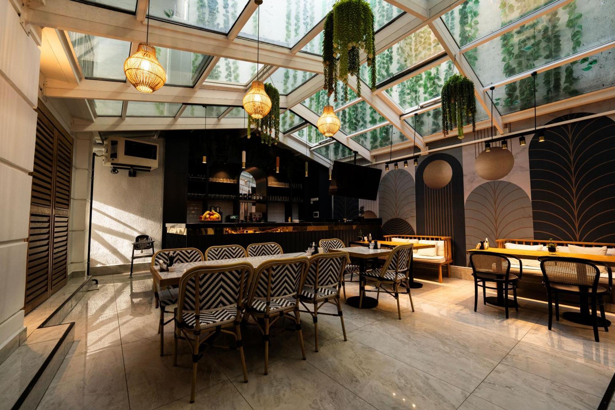 Mona Bosphorus Hotel Istanbul Exterior photo