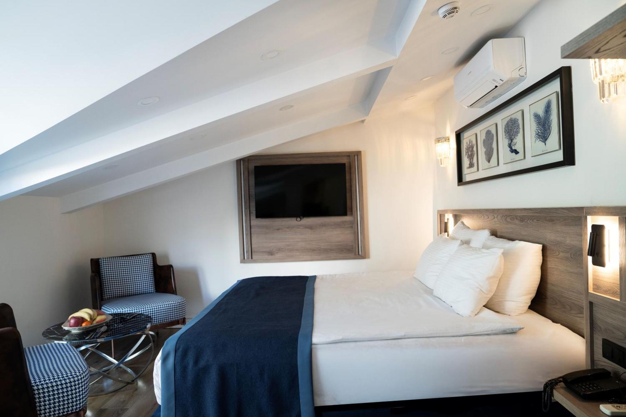 Mona Bosphorus Hotel Istanbul Exterior photo